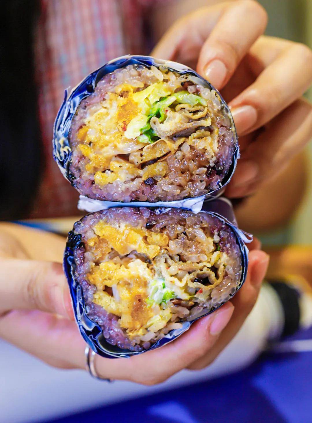 日售10000 的火爆饭团!新品来袭!免费吃!_初山