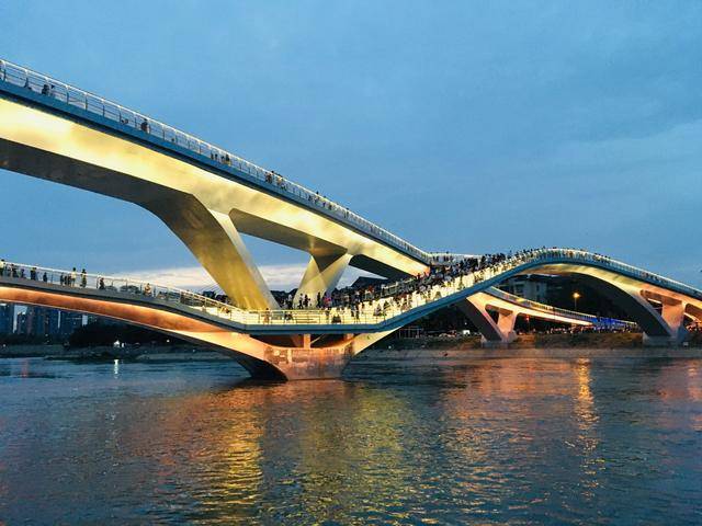 成都小众打卡地,分分钟拍出爆款美照,第二个很多人都去过