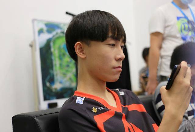 原创王者荣耀七年发声疑似不满或惹张角不快下赛季极可能替补