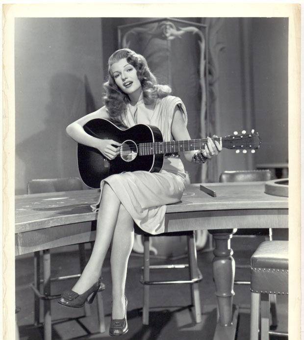 第一个嫁入皇室的好莱坞女星性感女神丽塔海华丝的香艳传说