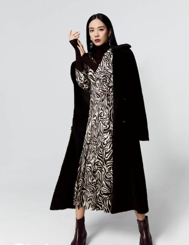 王霏霏杂志大片太酷了,西装造型帅气十足,气场满分