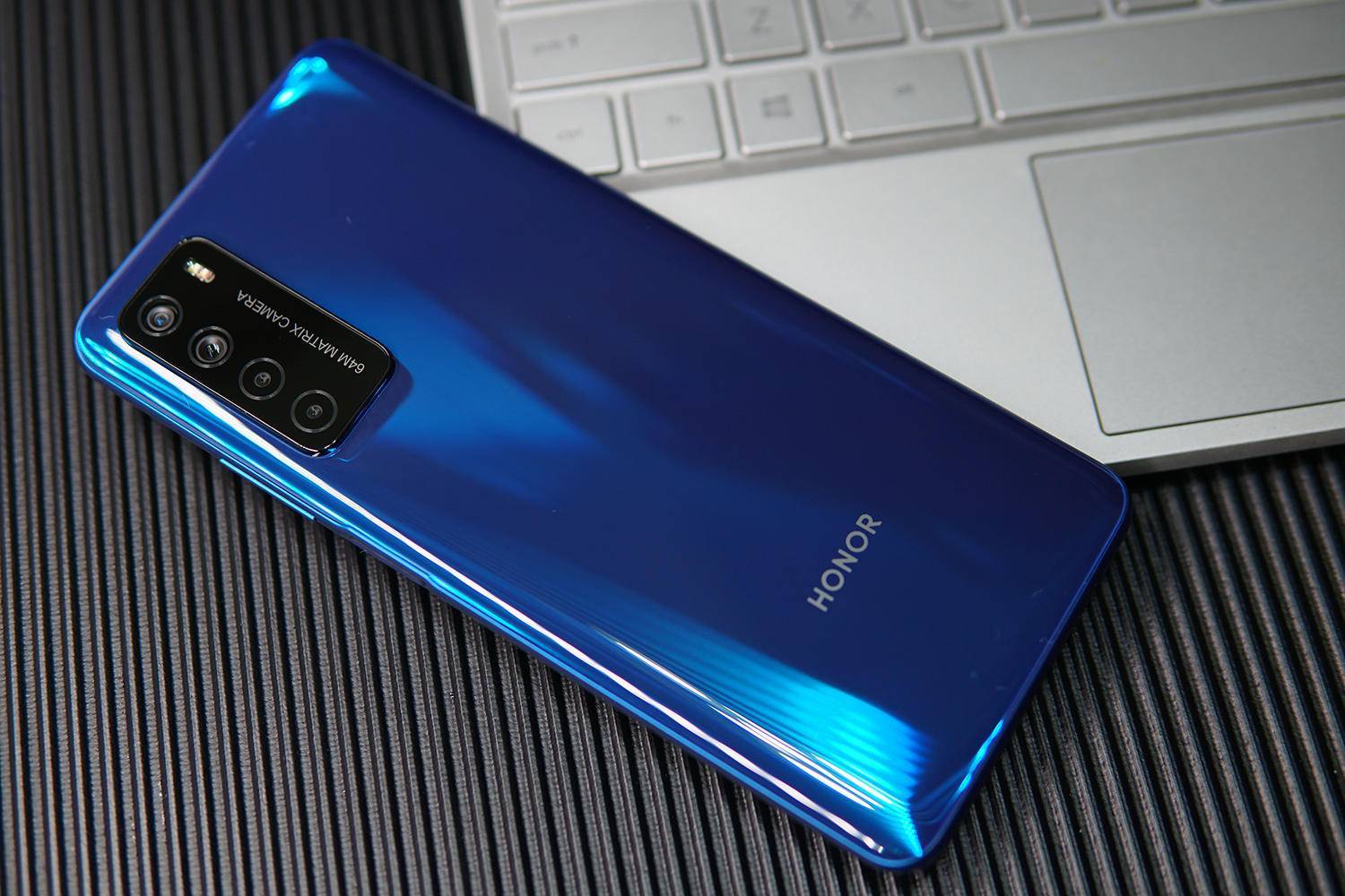 荣耀play4pro5G,荣耀play4pro 5g大屏娱乐才叫爽,荣耀play4给你想要的