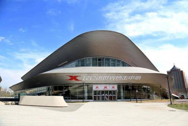 鸿坤集团连摘双项大奖产品品质和社会责任荣获双重认可