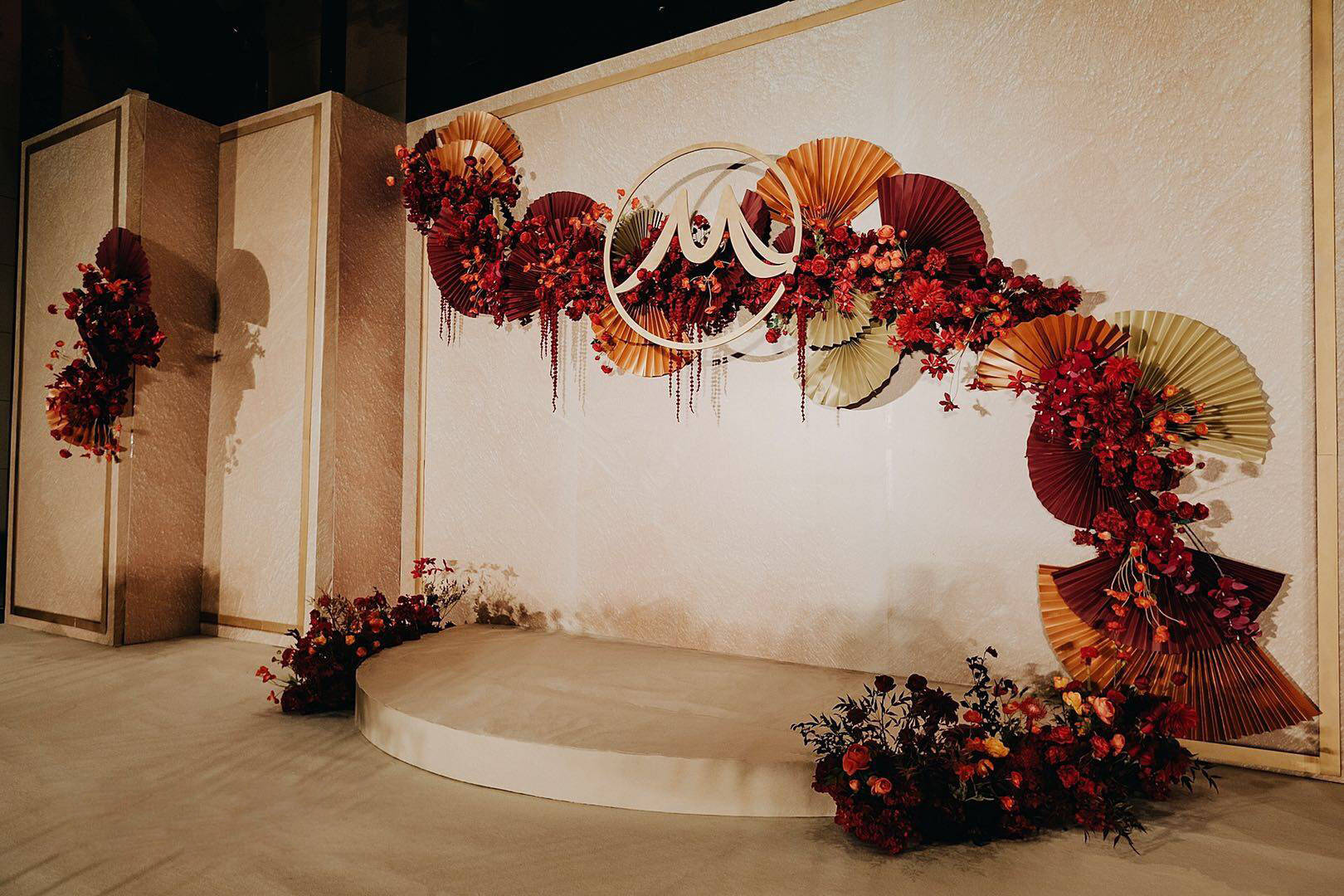 婚礼现场要如何布置才更有有气氛有什么装扮技巧吗