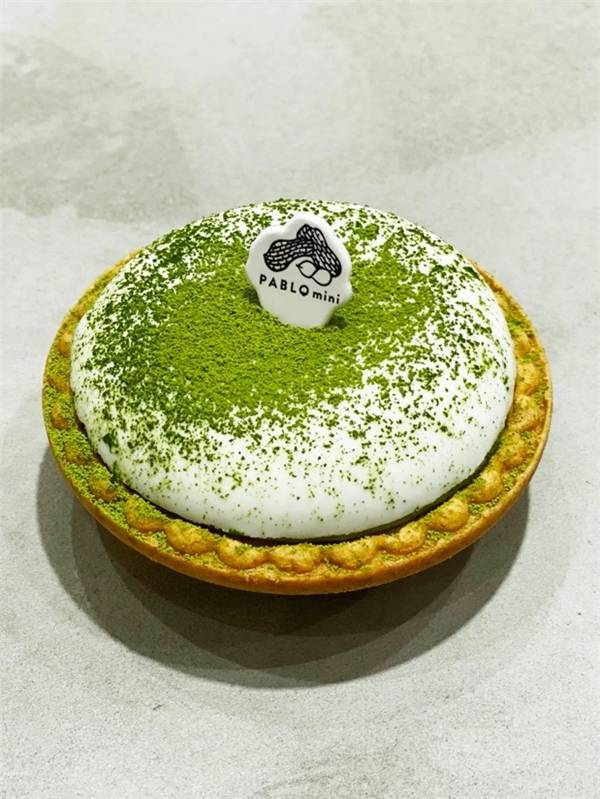 日本超人气pablox大白兔百花花生牛轧糖推出联名限定款