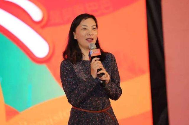 当年跟马云一起吃苦20年,兢兢业业不辞职的前台小妹,如今怎样了