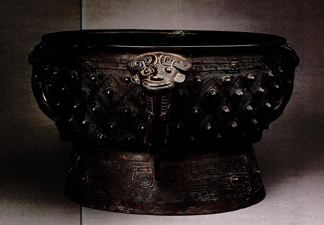 中国青铜文化,故宫珍藏宝物,极为罕见的乳钉三耳簋_手机搜狐网