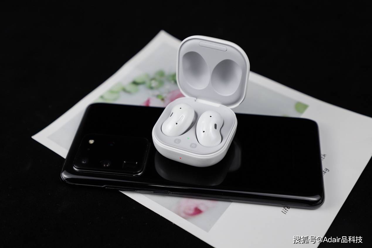 三星galaxybudslive上手体验简约时尚的通勤利器