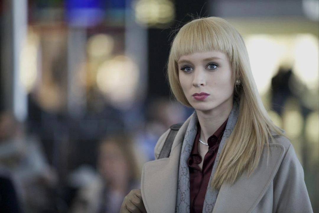 之后,鲁妮又陆续出演了不少配角,《新猛鬼街》是她第一次担任女主角