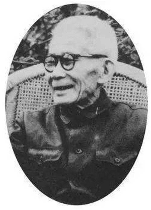 在父亲回来的前几天,文树新和杨晦私奔了,这件事情轰动了当时北京的