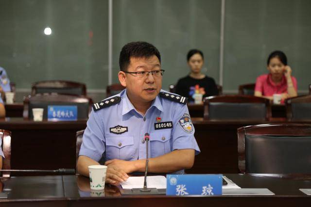 府西街交通组织规划情况秦书伟同志督导检查工作座谈会"城市道路轻