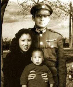 今年92岁的她是张灵甫的遗孀如今定居上海过着安静平和的日子