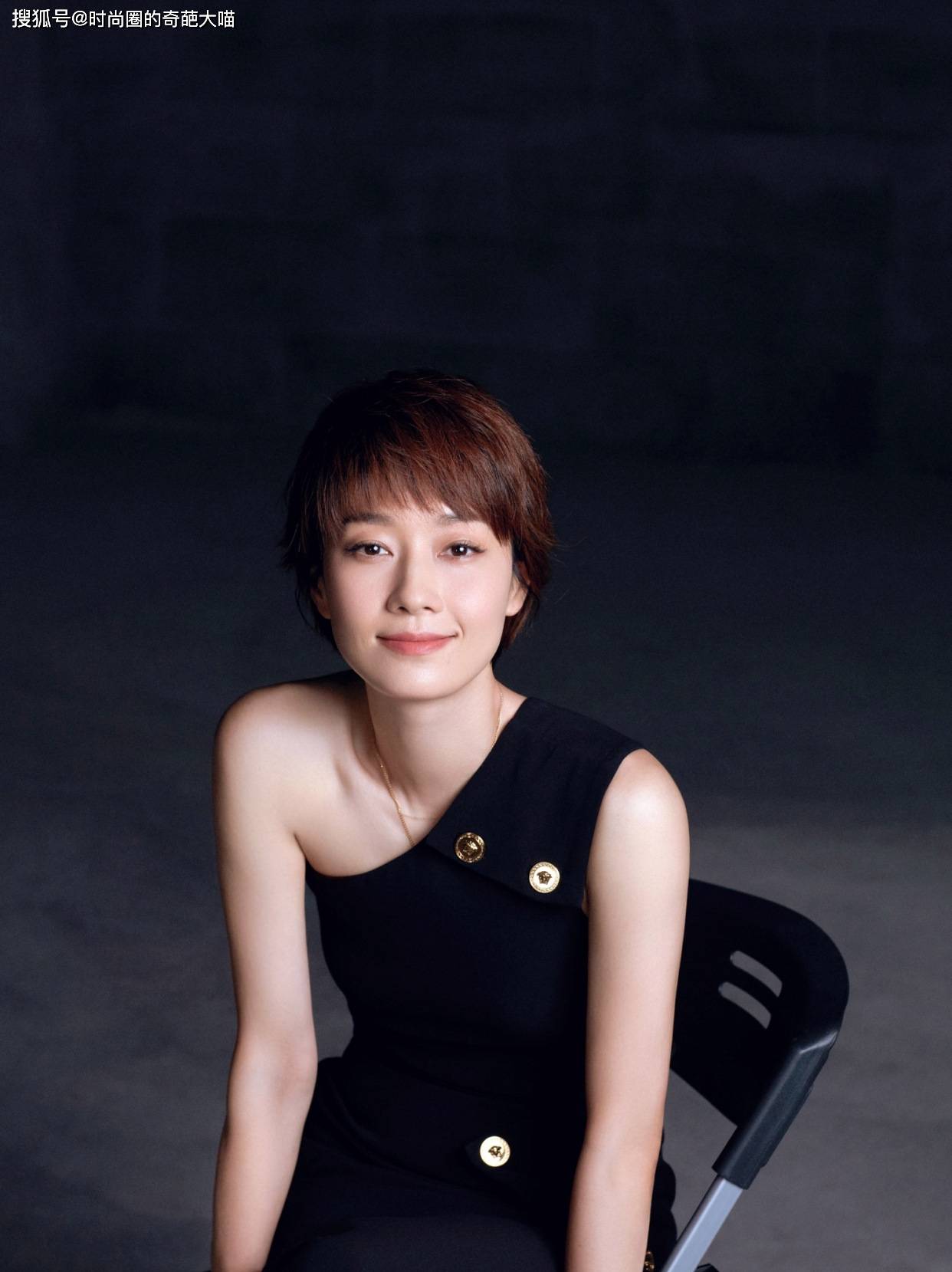 44岁马伊琍身材没得说腰线比例刚好曲线美得让人不敢照着p