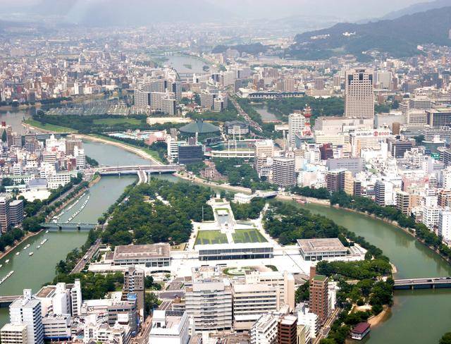 日本广岛75年前被夷为平地如今发展如何