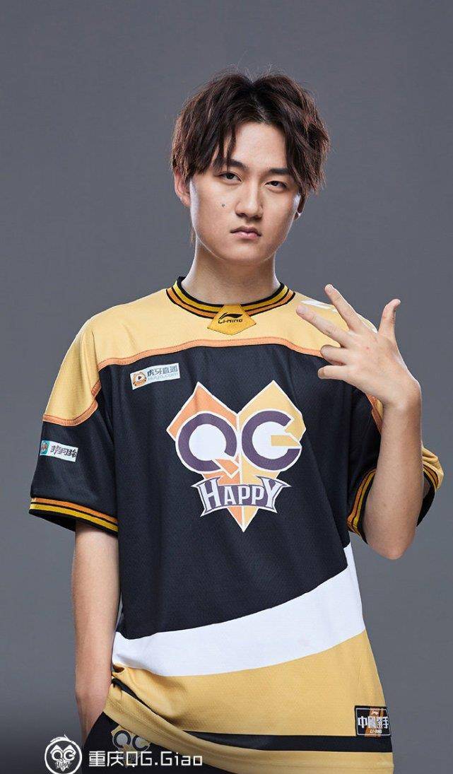 qghappy转会期变动:giao挂牌,770成自由人转教练!