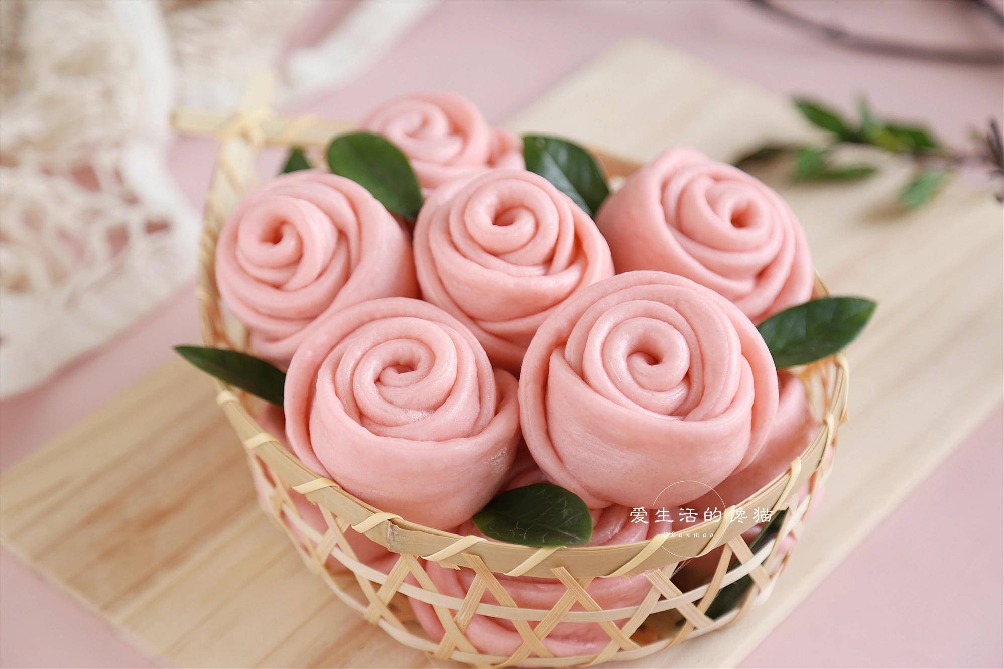 8,发酵好的玫瑰花蓬松柔软,体积变大1.