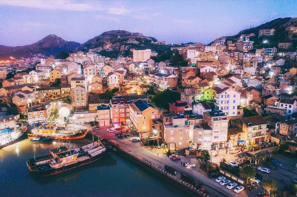 浙江温岭的小箬村被誉为中国的五渔村五彩斑斓宛如童话世界