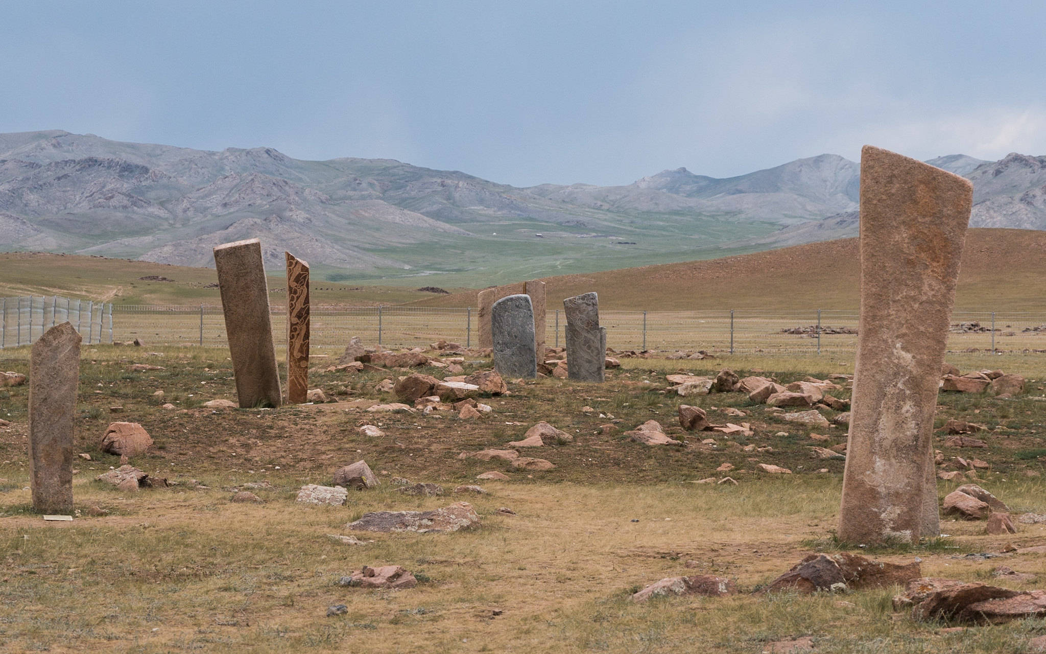 蒙古最神秘的石碑:迄今有3千多年历史,真实用途令专家困惑不已