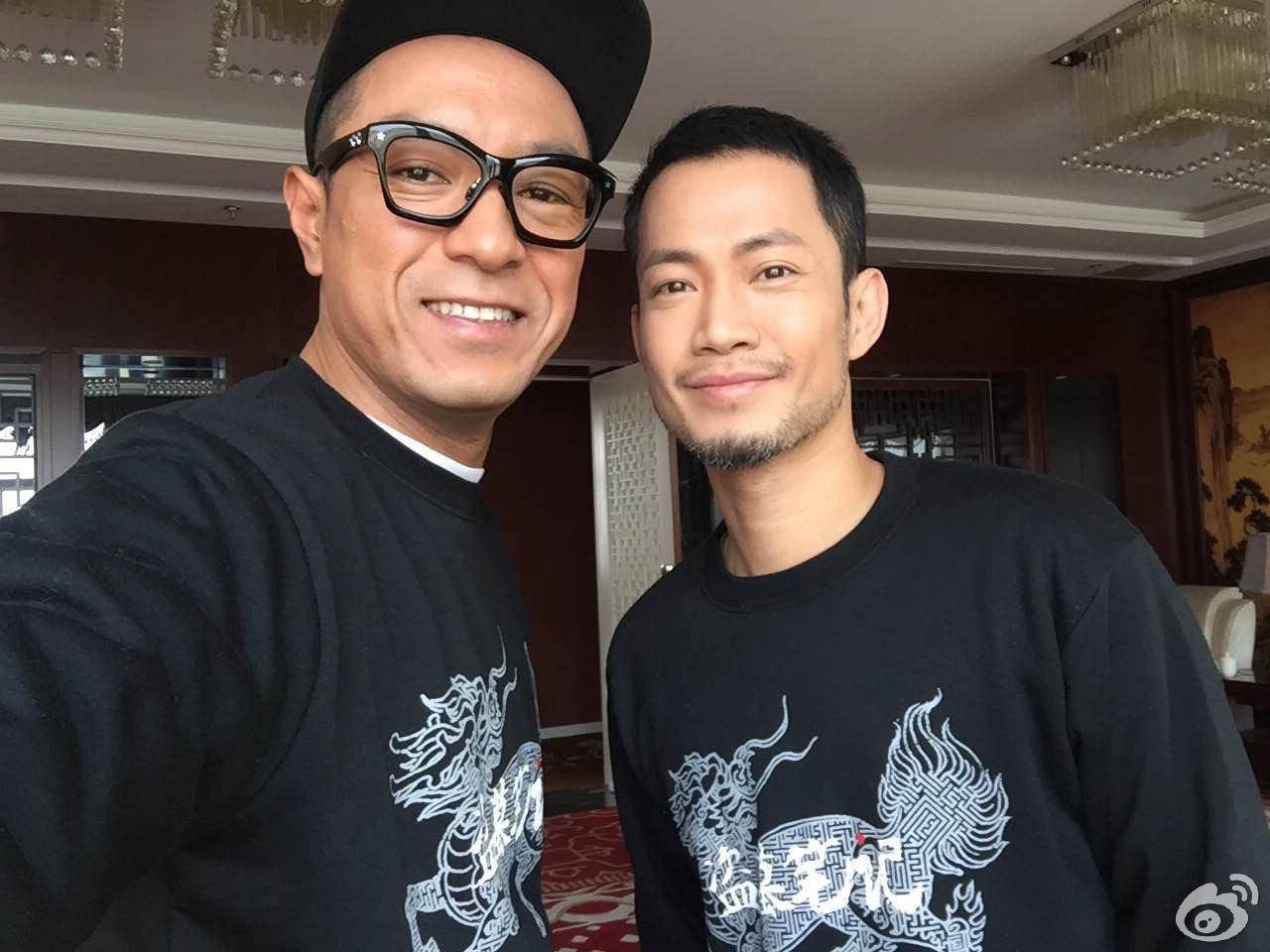 他是香港知名绿叶演员服务tvb多年如今47岁改行送外卖