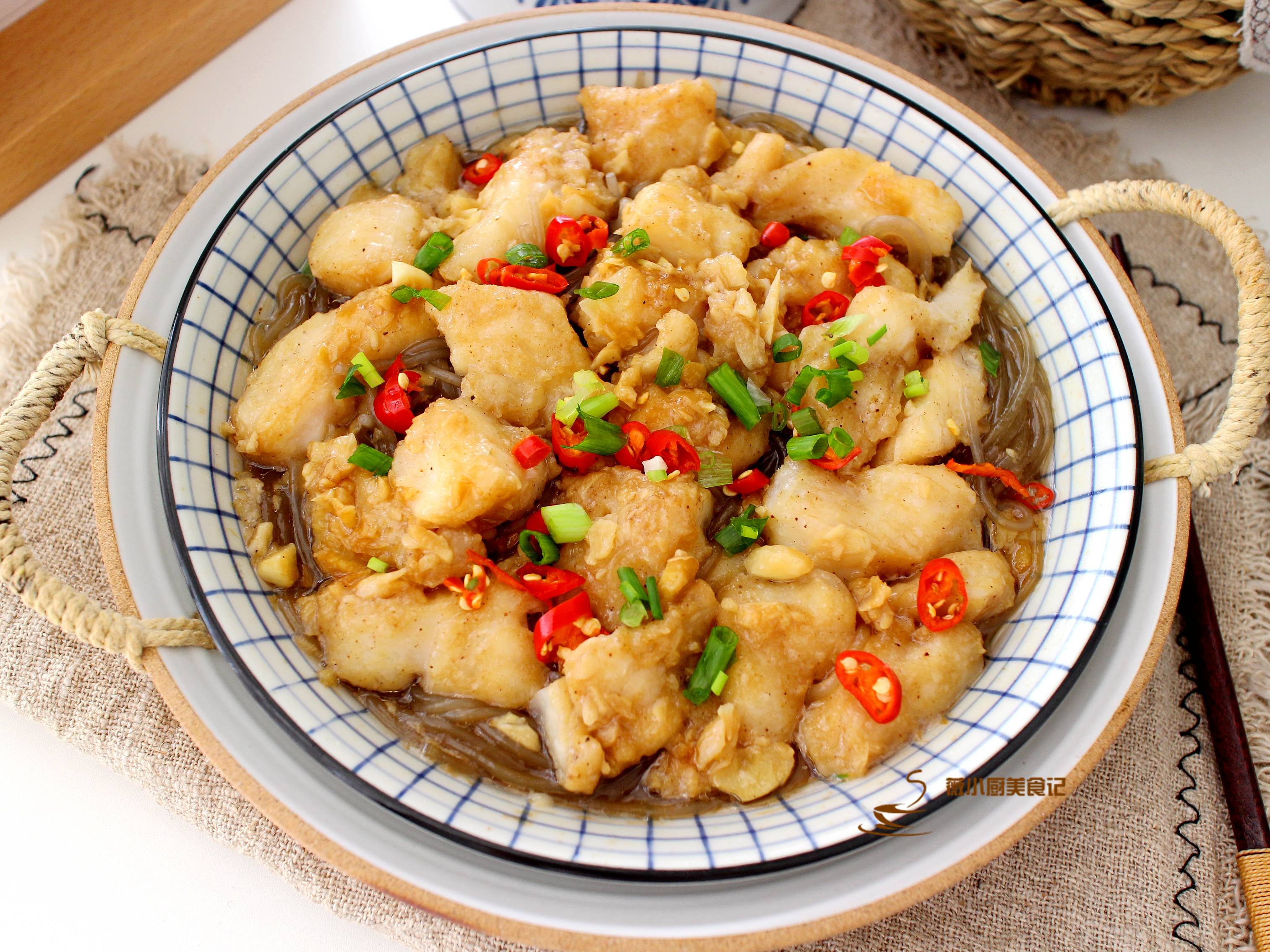 原创入秋后,常给老人孩子吃这鱼,刺少肉多营养高,蒸一蒸,鲜美嫩滑