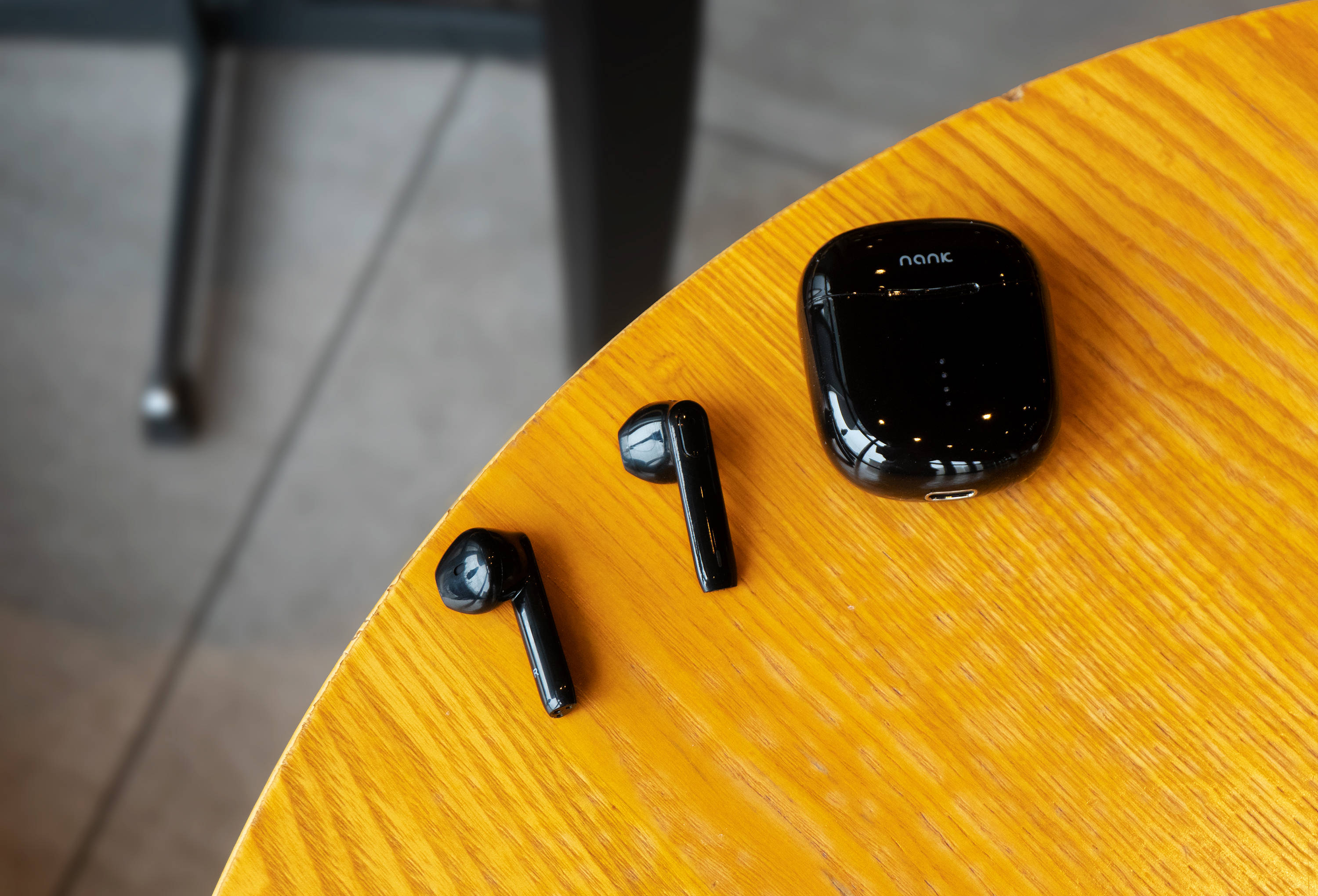 双麦立体降噪,aptx无损音频编码,南卡lite真无线蓝牙耳机_充电