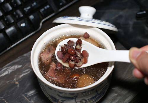 夏季健康饮食推荐豆中的王牌祛湿利尿催乳通便美容它都行
