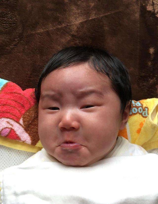 刚出生的宝宝到底有多丑杜江初次见嗯哼4字概括其外貌