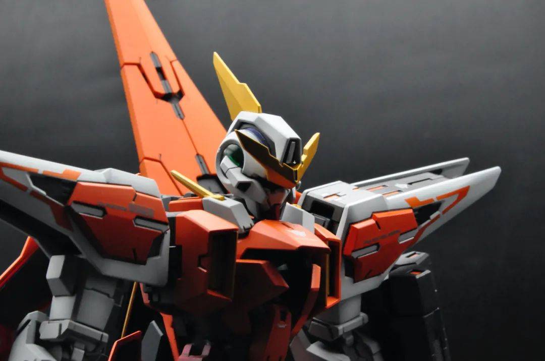 主天使高达,细节爆