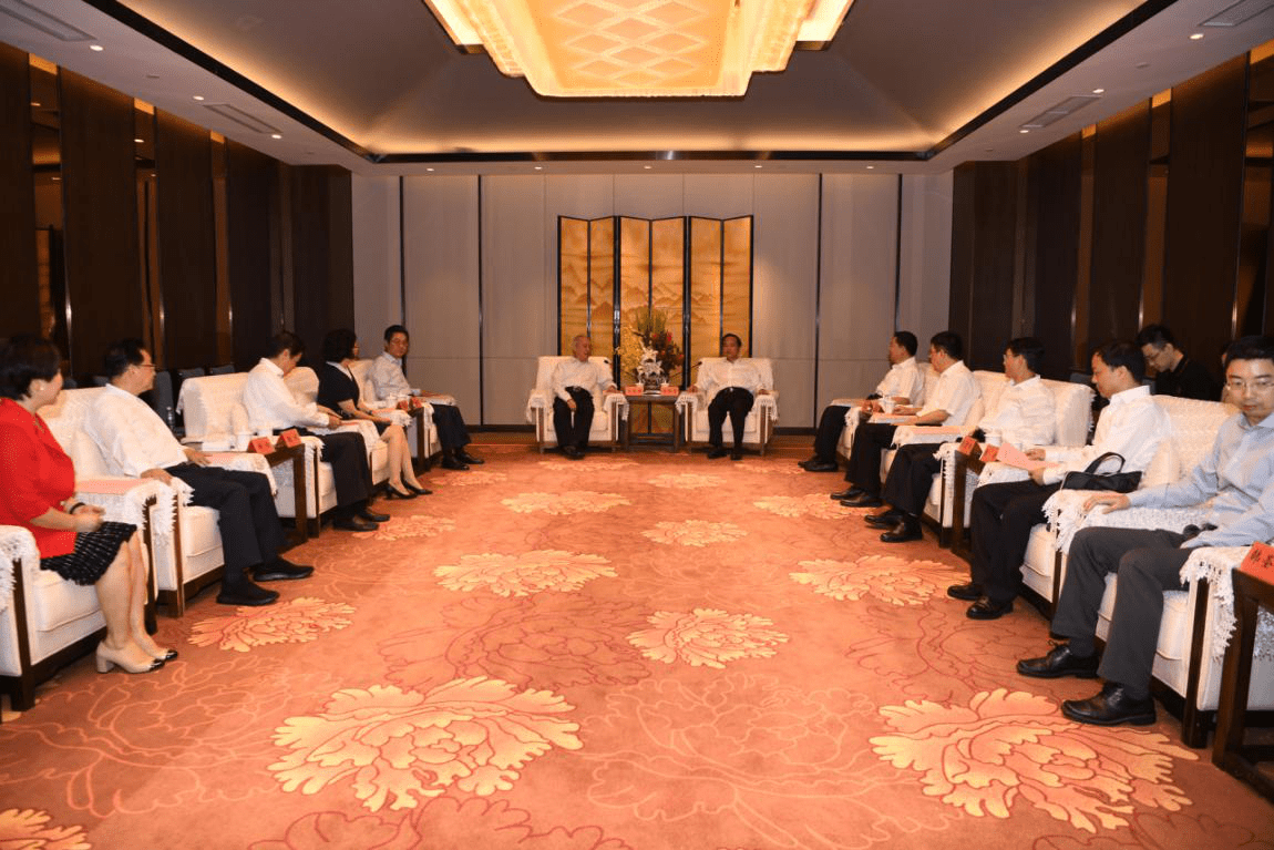 威立雅集团中国区总经理黄晓军,美国安博公司中国区高级副总裁徐俊等