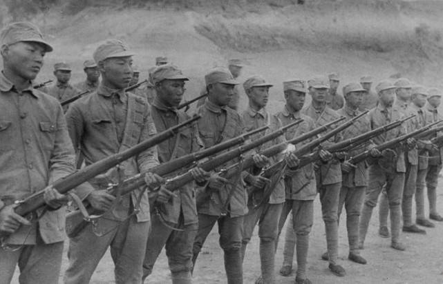 红军抗日!比淞沪会战还早,组成先锋军东征,装备美国德国冲锋枪
