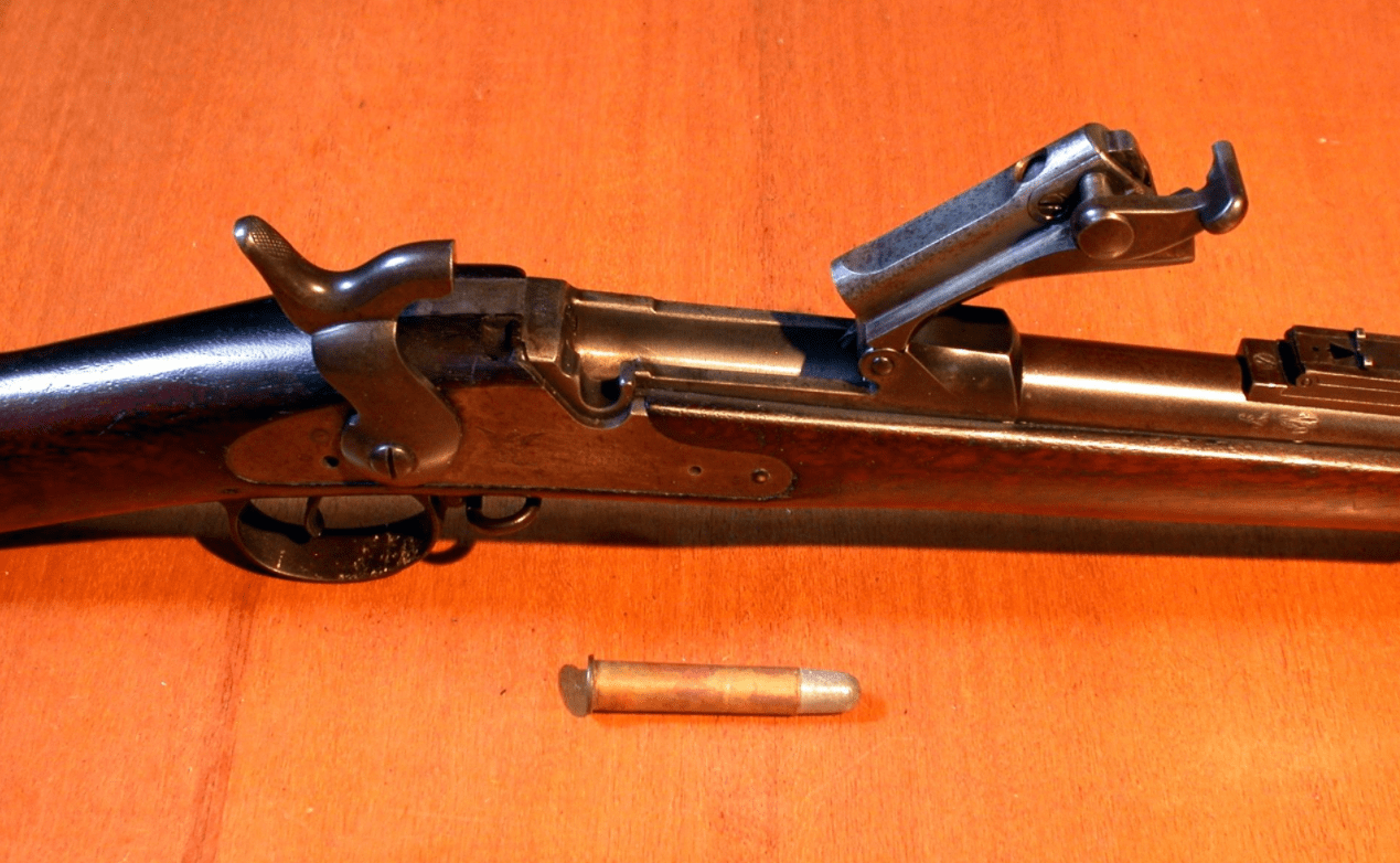 美国的第一杆后膛制式步枪,15mm口径的春田1865