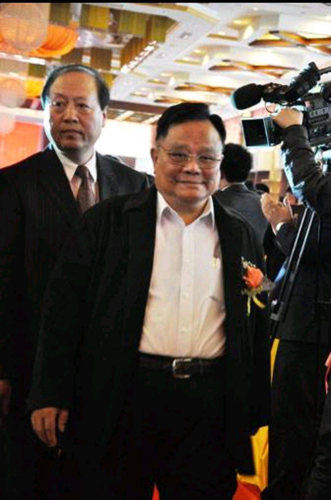 广东佛山十大富豪顺德表现亮眼2人总身家3710亿雄霸前三甲