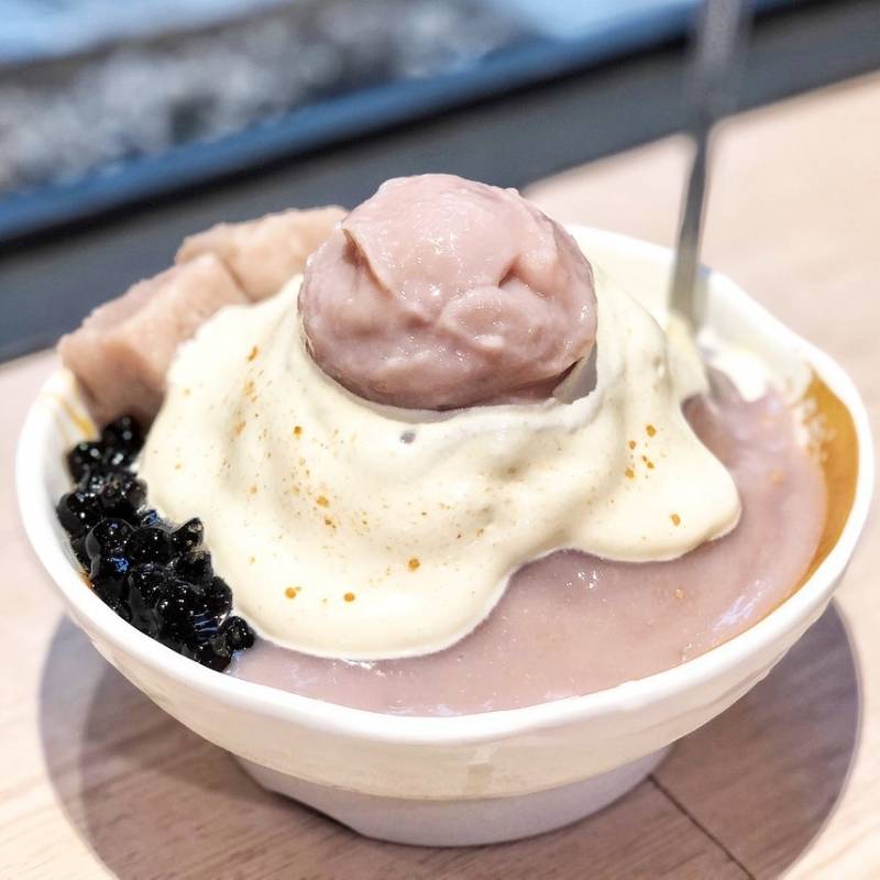 芋泥尬奶盖太犯规!10家超浮夸芋头冰推荐,整座芋头山霸气端上桌!