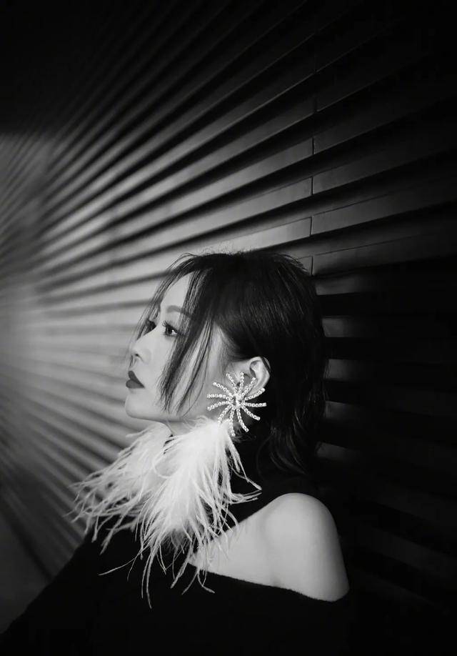 张靓颖赋色音乐 | 炙热如光,闪耀星辰