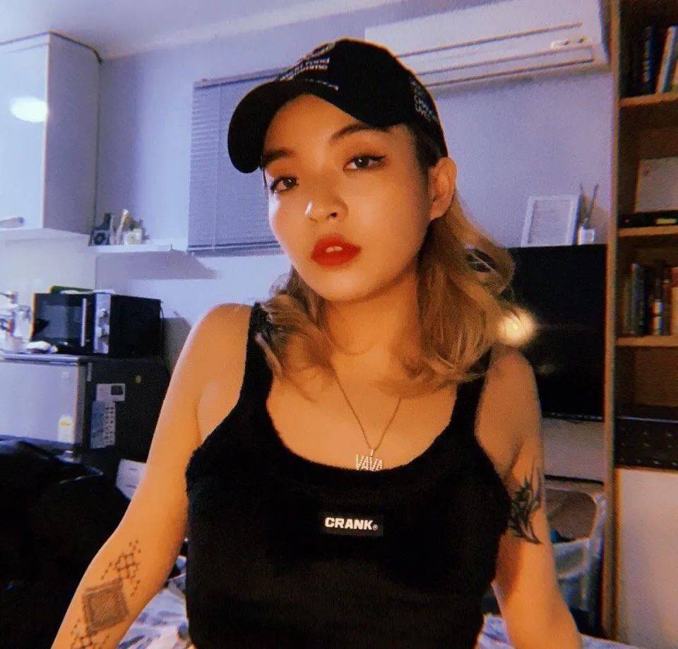 纹身女rapper活该被排斥乃万自曝被欺压辱骂这些刺青rappe值得respect