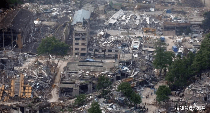 原創汶川地震為學生付出生命的譚千秋他女兒北大畢業後又上了哈佛