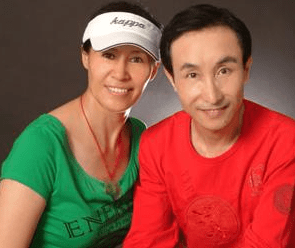 63岁巩汉林近照曝光骨瘦如柴因赵丽蓉的一句话从春晚消失