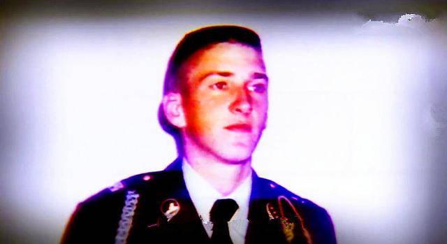 军人身份的麦克维在1991年的海湾战争"沙漠风暴行动"中,麦克维表现