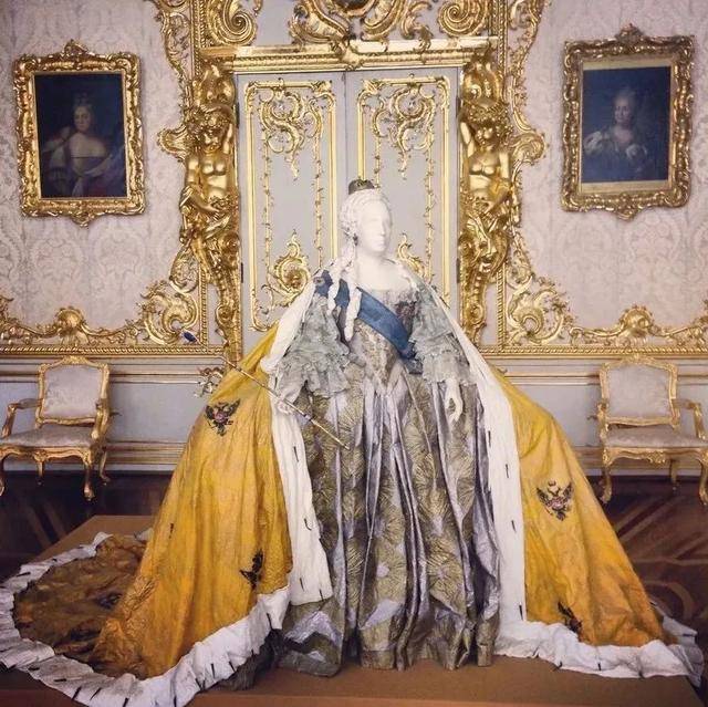 偏爱珠宝的铁血女王,差点征服整个欧洲_手机搜狐网