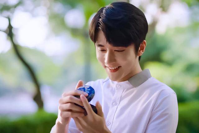 贺子秋结局最"拉风",拿到户口本晋升大舅子,坐拥"三