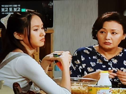 戏骨金昌淑曾美貌出众 年轻时撞脸金惠秀 看了又看饰金珠母亲_因为