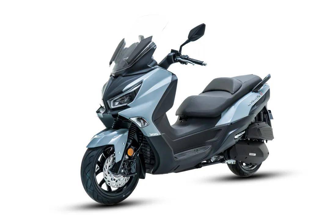 三阳joymaxz300换新上市外观配置双升级售价29800元