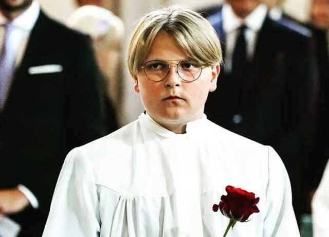 挪威王子穿西装好滑稽!