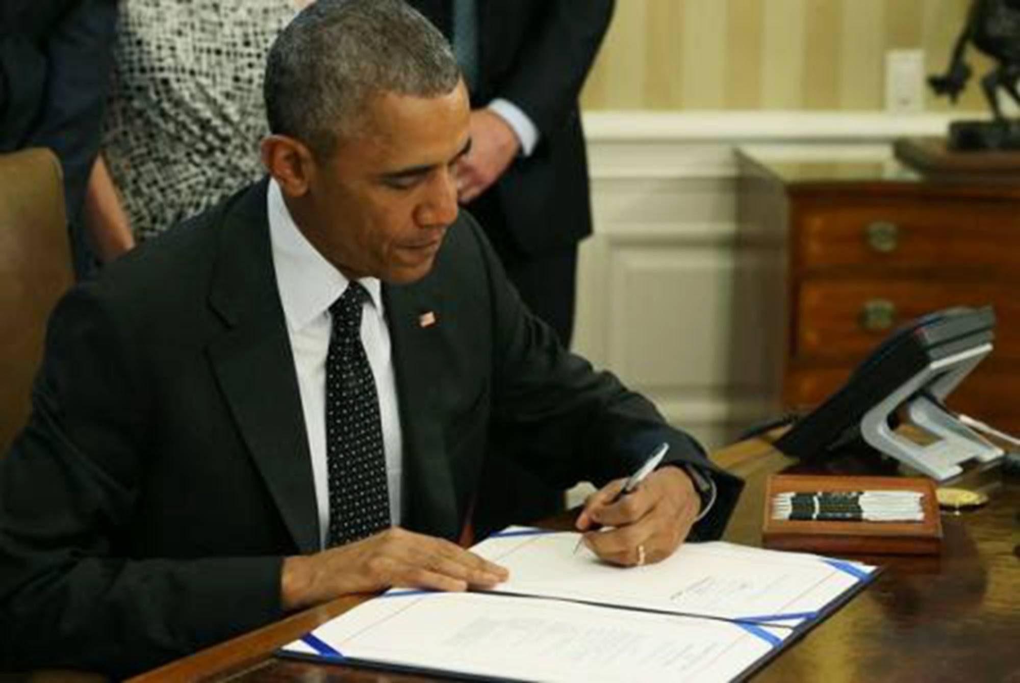 左撇子孩子更聪明科学家不一定可能天才可能疯子