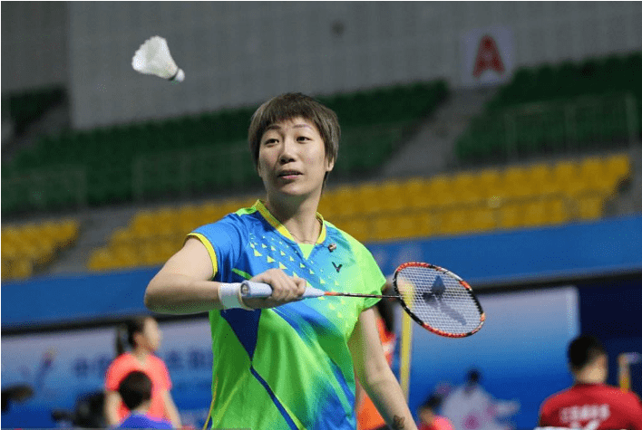 国羽世界冠军从假小子变女神,靠酒量征服男友,曾因故意让球被罚