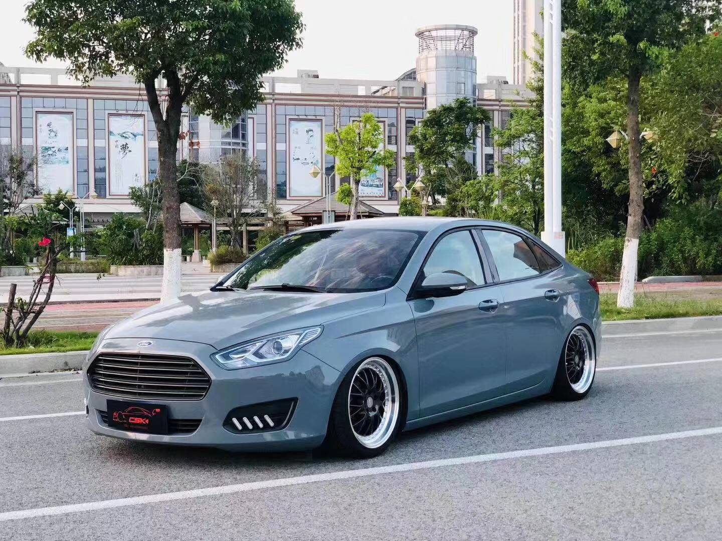 李洋分享福特福睿斯改装airbft气动避震品牌低趴效果案例