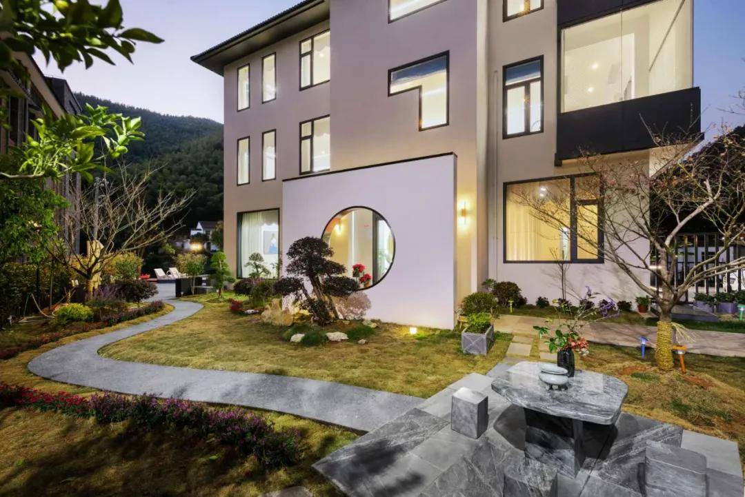 回乡创业青年张鸿:用民宿筑起"世外桃源"