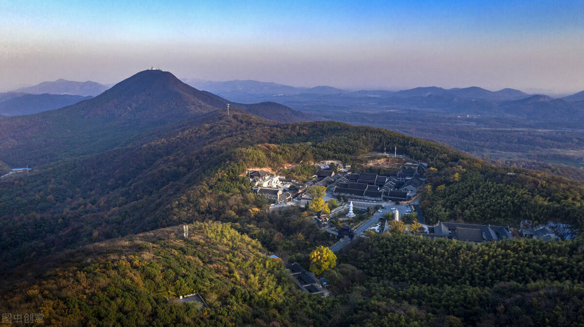江苏有处灵山秀色距镇江市仅30公里素有东华山之称