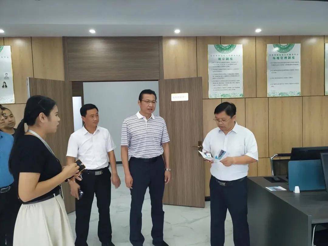 滨州市大数据局党组书记,局长王洪民一行来水落坡古典文化数字经济