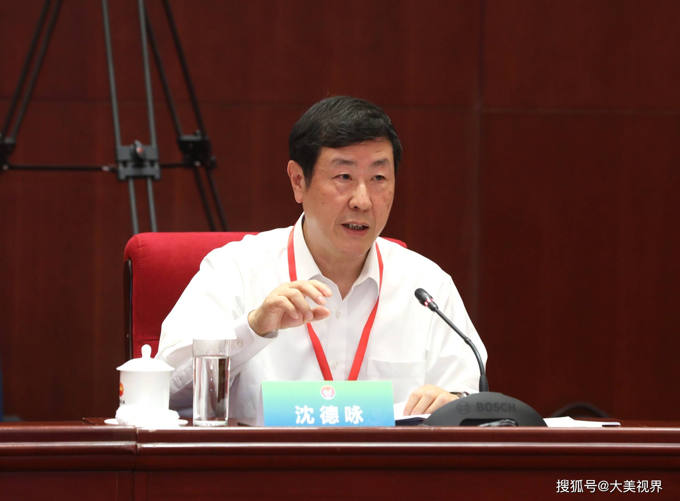 沈德咏主任为关爱生命发声|我们需要一种向死而生的